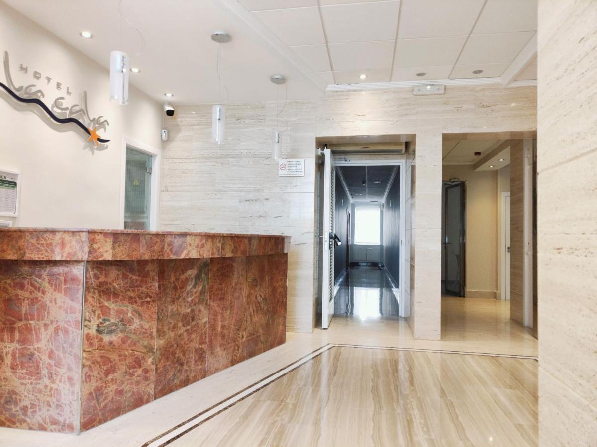 Hotel La Cala 3*